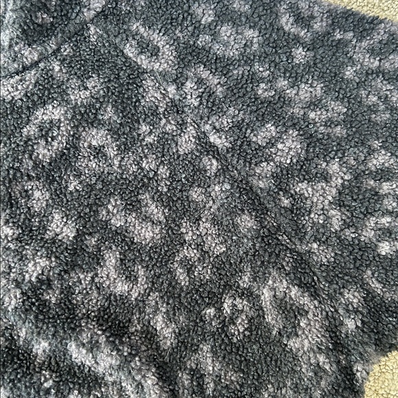 All in Motion Leopard Print Zip-Up Sherpa Fleece Jacket Coat Animal Print SZ XS - Picture 7 of 13